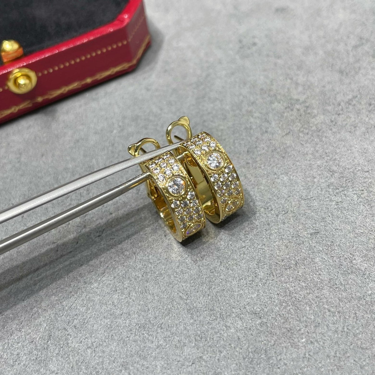 [Renovia Jewelry]LOVE 5.5MM DIAMOND PAVED EARRINGS